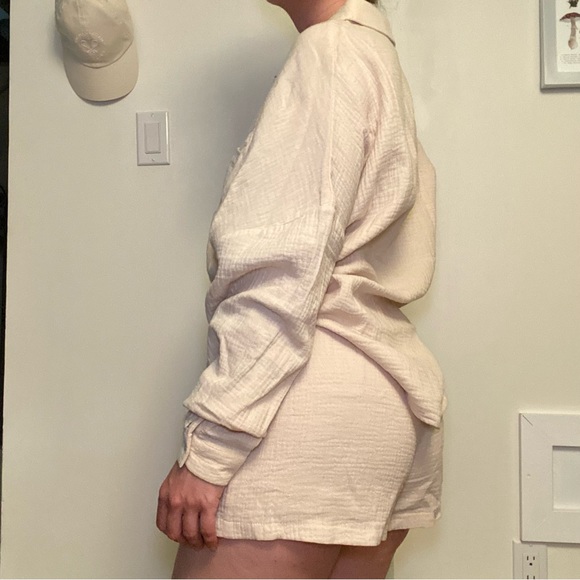 WhiteFoxBoutique 2pc SET shirt & shorts in oatmeal - Picture 4 of 4